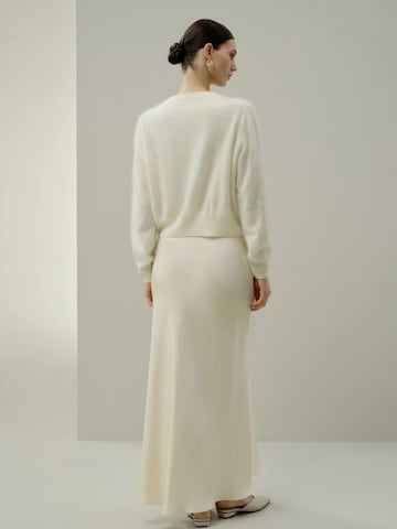 Lilysilk - Cárdigan 'Ultraweicher Cardigan aus gebürstetem Kaschmir' en blanco