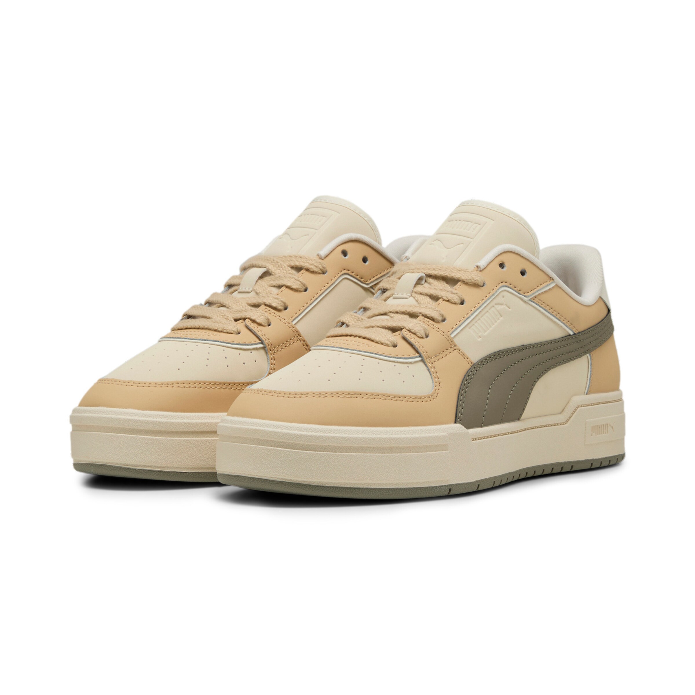 PUMA Sneaker in Beige