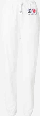Regular Pantaloni de la Moschino Jeans pe alb: față
