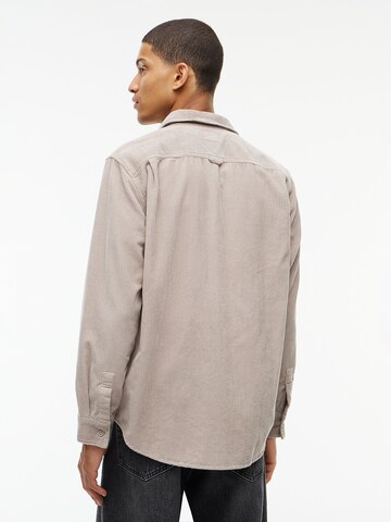 Tommy Jeans Comfort fit Button Up Shirt in Brown