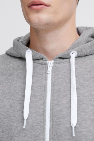 !Solid Zip-Up Hoodie 'Olli' in Grey