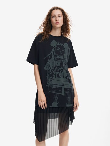 Rochie de la Desigual pe negru: față