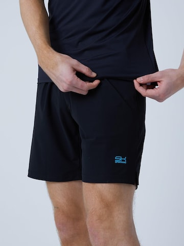 SPORTKIND Regular Workout Pants in Black: front