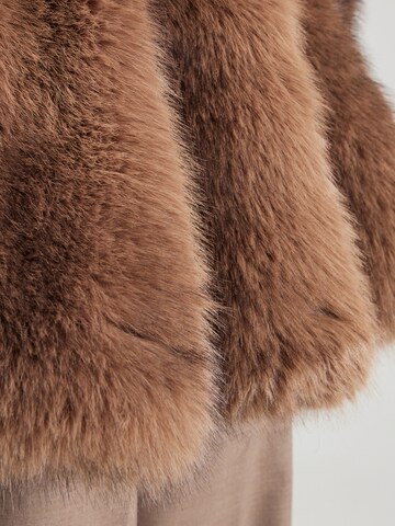 Monki Between-season jacket in Brown