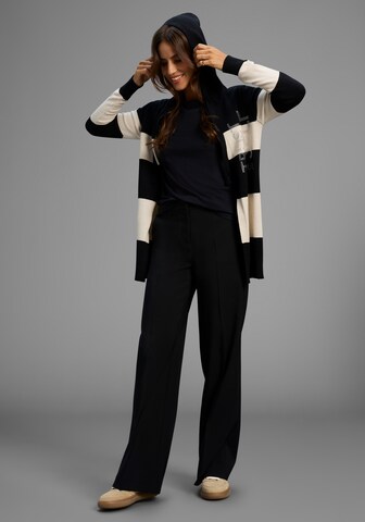 LAURA SCOTT Knit Cardigan in Black