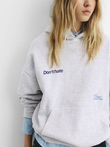 Pull&Bear Суичър 'PACIFIC DONT' в сиво