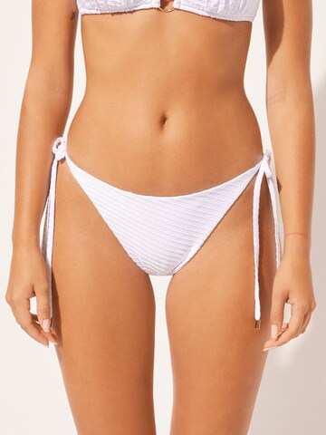 CALZEDONIA Bikini Bottoms in White: front