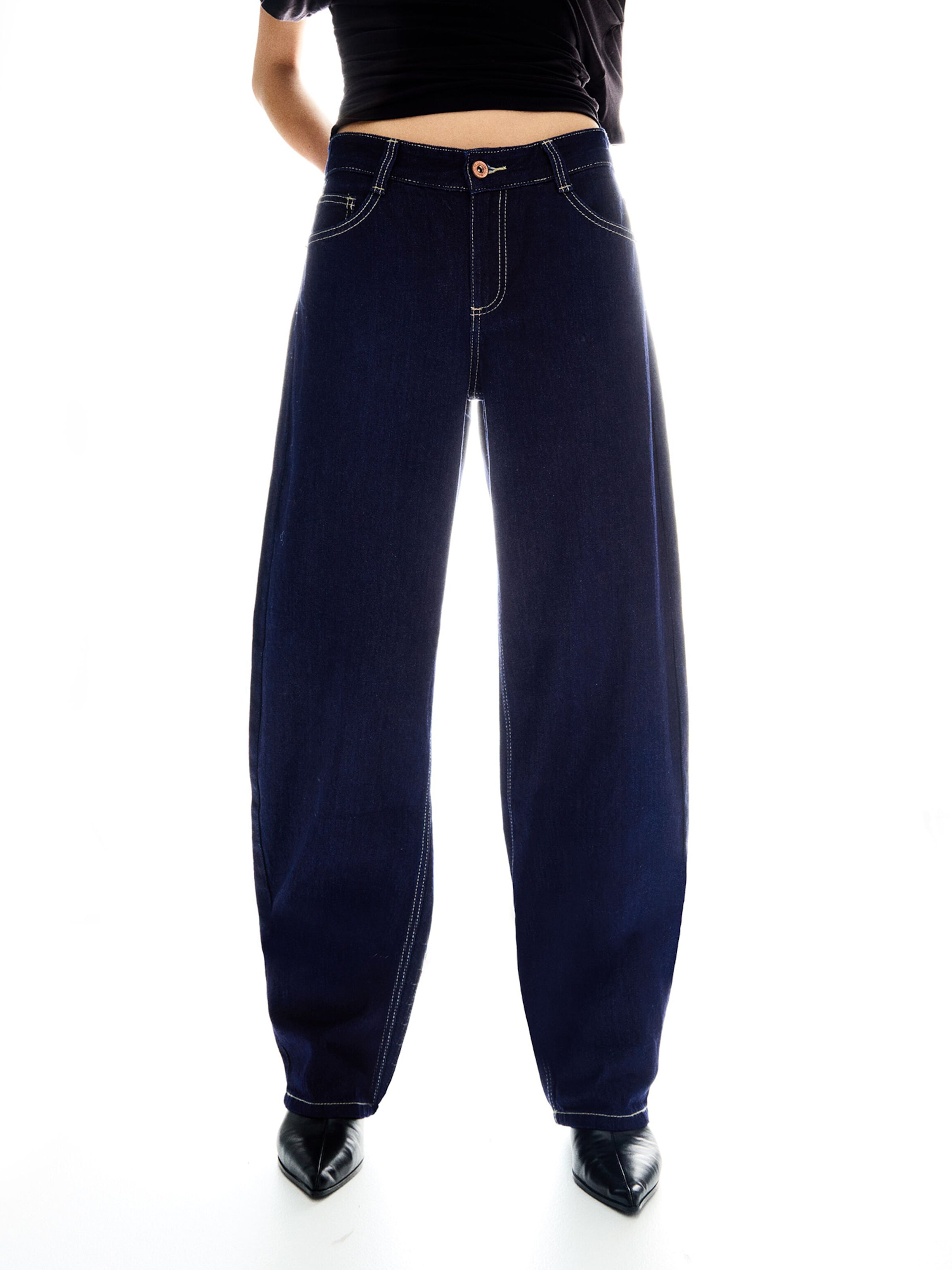 Bershka Tønde Jeans i blå: forside