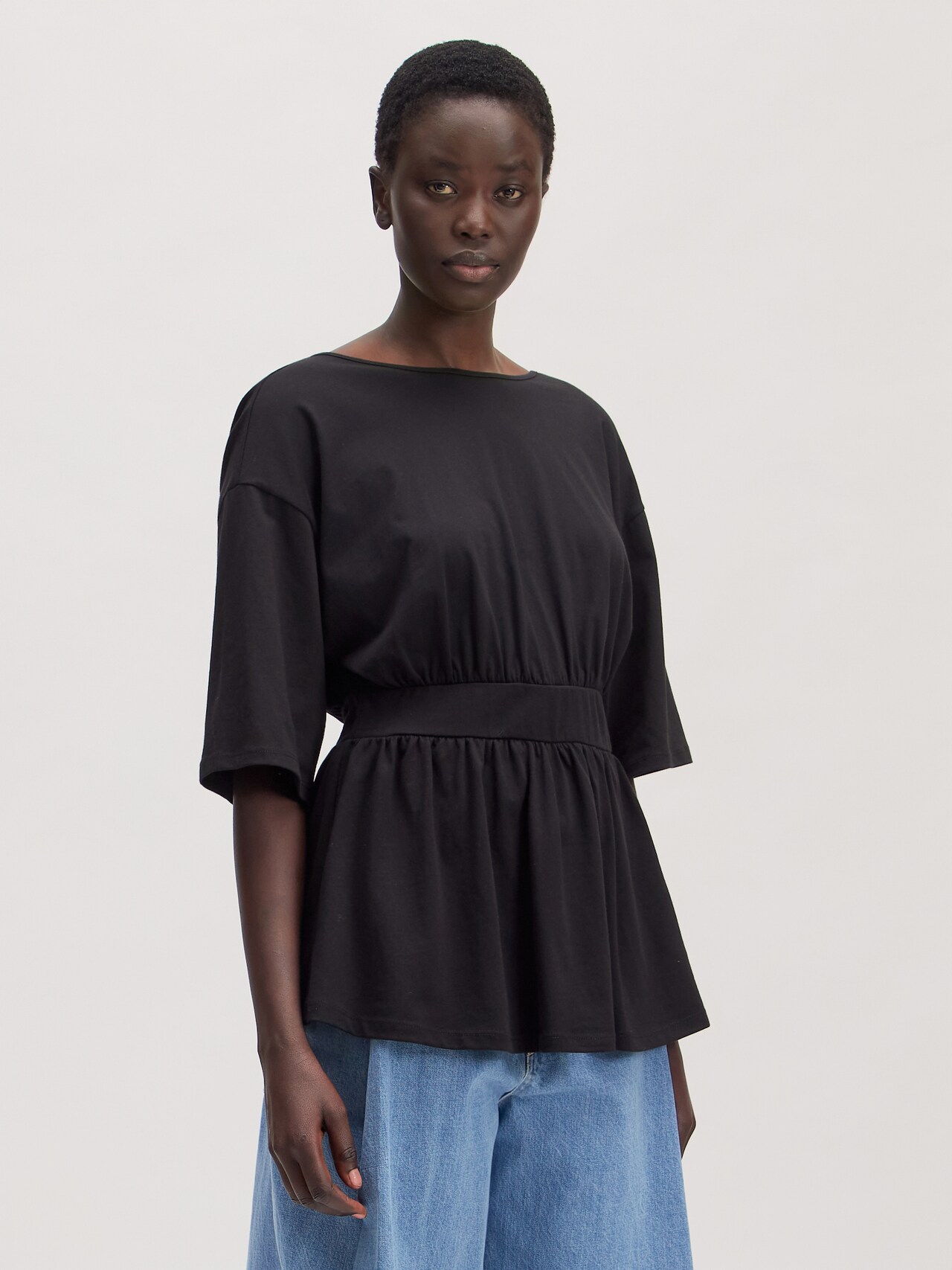 EDITED Produits T-shirt 'Maellet' noir
