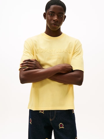 Tommy Jeans Shirt '90S NEW CLASSICS' in Geel: voorkant