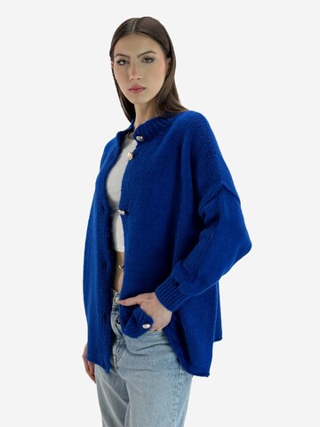 Elara Strickjacke in Blau
