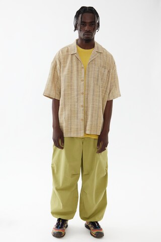 BDG Urban Outfitters Lużny krój Spodnie 'Baggy' w kolorze zielony
