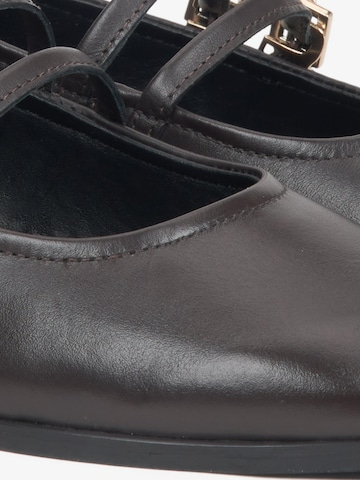 Estro Riemchenballerina '09-28781'‌‌‌‌ in Braun