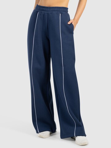 Smilodox Loosefit Jogginghose ' Siara ' in Blau: Vorderseite