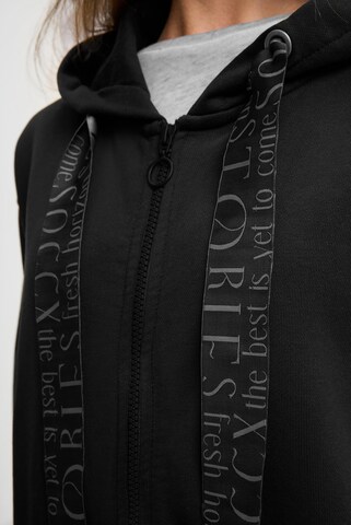 Soccx Sweatjacke in Schwarz
