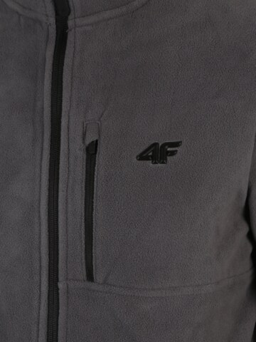 4F - Chaqueta polar funcional en gris