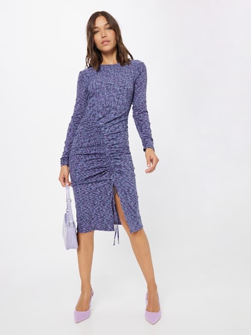 Robe 'Slavica' mbym en violet