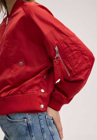 Veste mi-saison 'Olcay' JOOP! Jeans en rouge