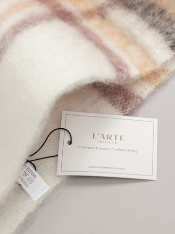 L'Arte Milano Wrap in Beige