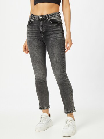 Coupe slim Jean Trendyol en gris : devant