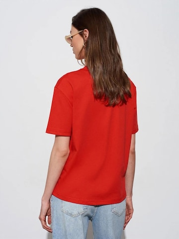 Maglietta 'T-Shirts' di Dilvin in rosso