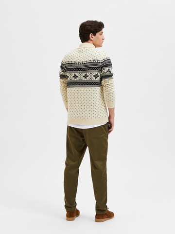 SELECTED HOMME Neulepaita 'Claus' värissä beige