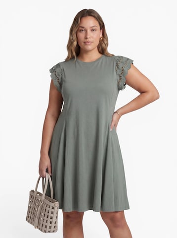 ONLY Carmakoma Dress 'CARMACY' in Green: front