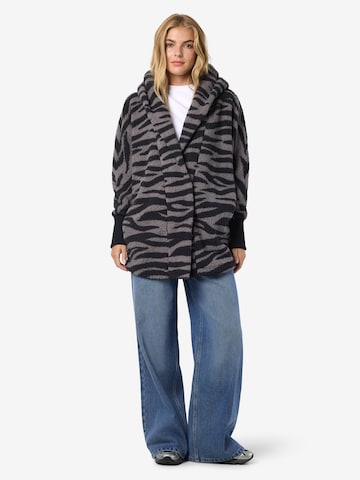 Noisy may Between-seasons coat 'NMCUDDLE' in Grey