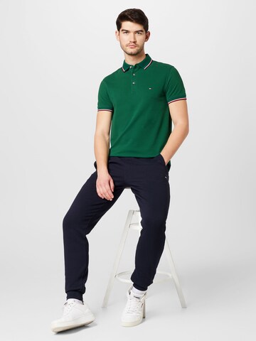 Tricou de la TOMMY HILFIGER pe verde