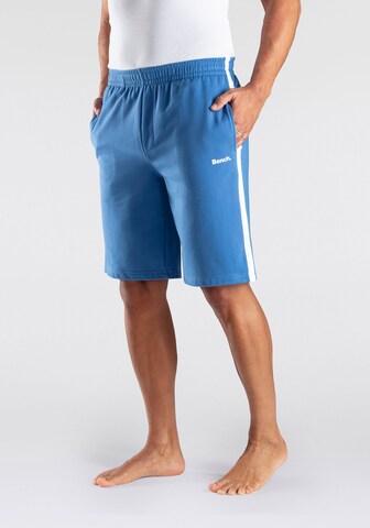 BENCH Regular Pants in Blue: front