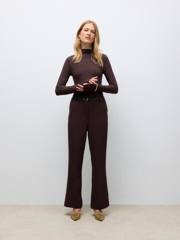 VERO MODA - Acampanado Pantalón 'AWUPAMA' en marrón