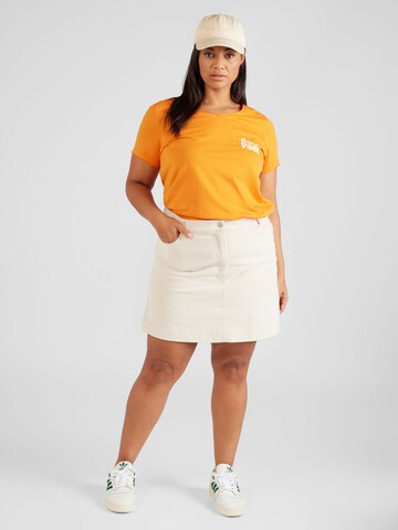 ONLY Carmakoma - Camisa 'QUOTE' em laranja