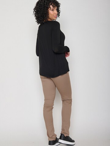 Maglietta di GREENBOMB in nero