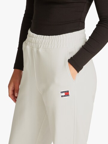 Tommy Jeans Tapered Broek in Wit