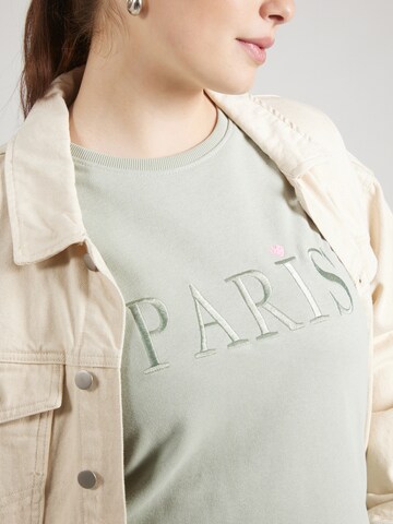 ONLY Carmakoma Sweatshirt 'CARVANNA' in Green