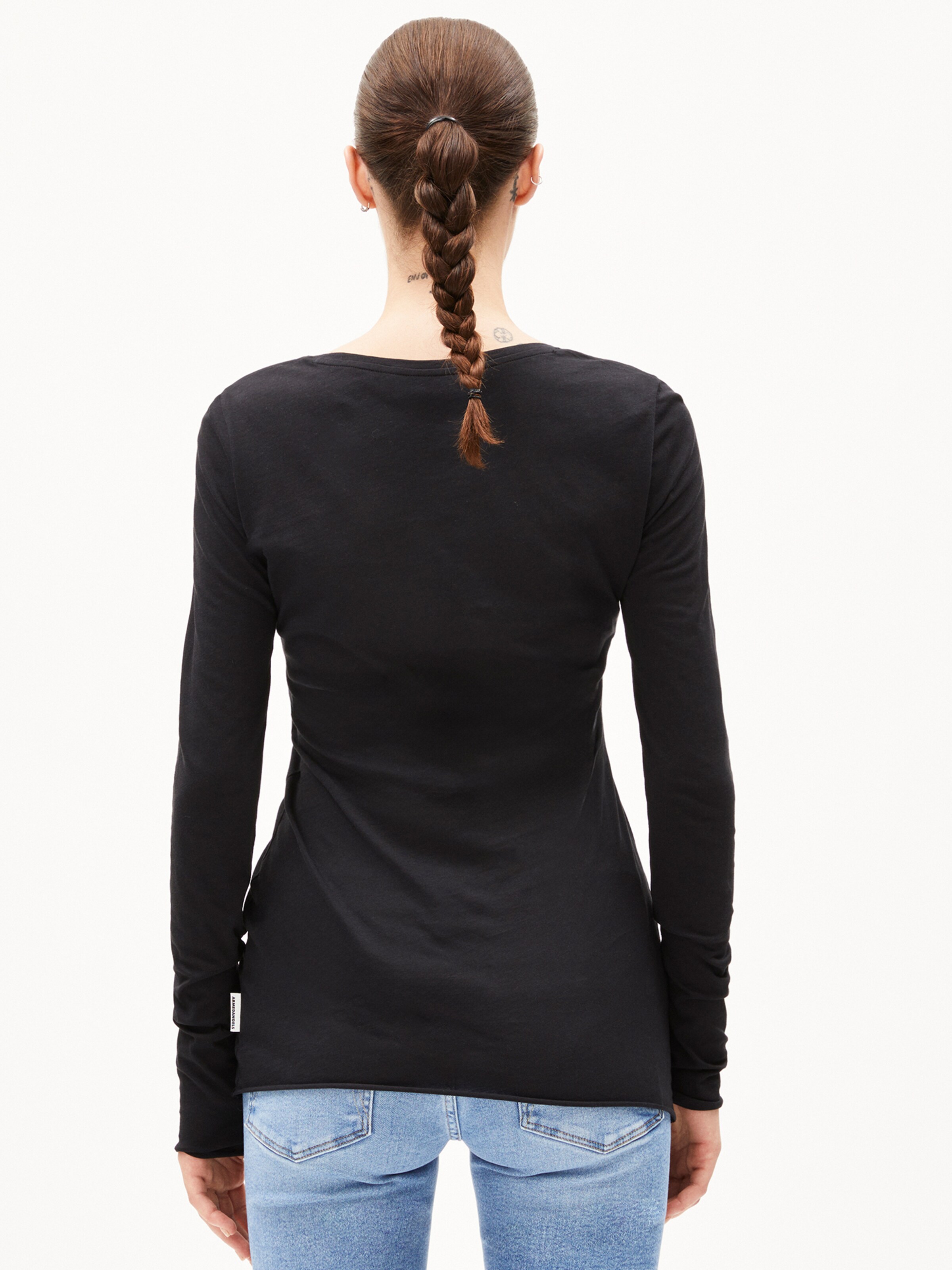 ARMEDANGELS Shirt ' EINIAARA SOFT ' in Zwart: voorkant