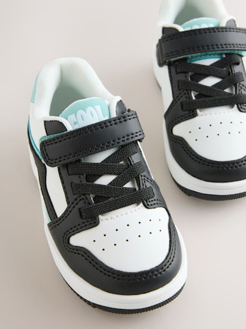 Next Σνίκερ σε ανάμεικτα χρώματα