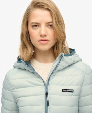 Veste mi-saison 'Fuji Lite' Superdry en bleu