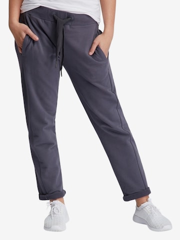 Elbsand Regular Pants 'Brinja' in Grey: front