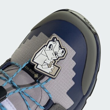 ADIDAS TERREX - Botas 'Minecraft' en gris