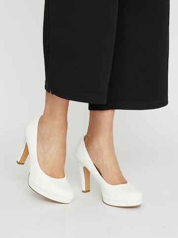 TAMARIS Pumps in White