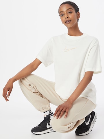 Nike Sportswear Shirt in Wit