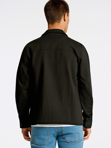 Lindbergh Comfort fit Between-season jacket 'Superflex' in Black