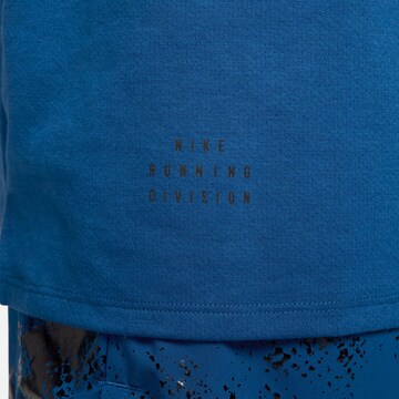 NIKE Performance shirt 'Rise 365' in Blue