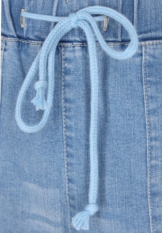 NALLY Tapered Jeans in Blue