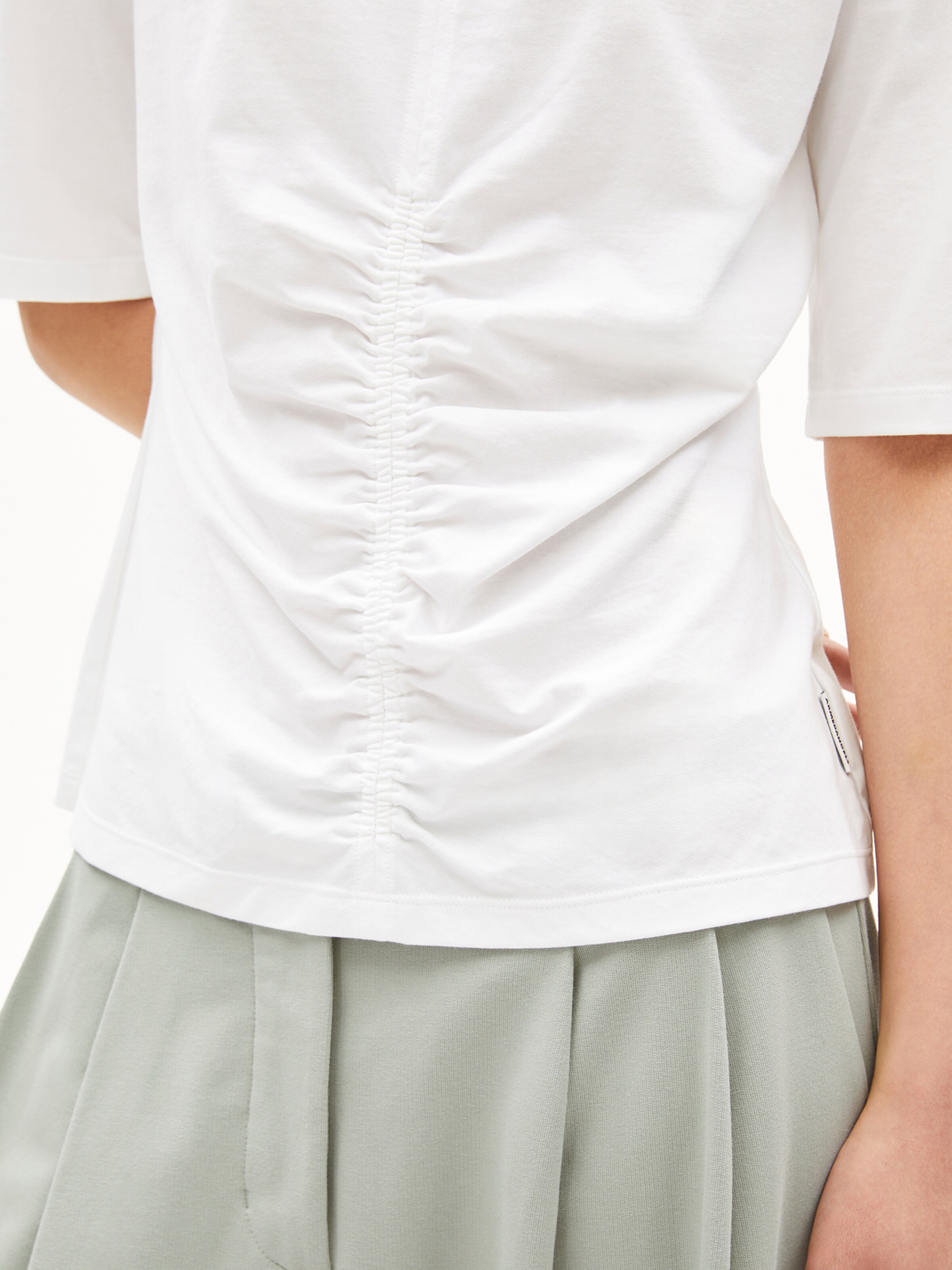 T-shirt ARMEDANGELS en blanc