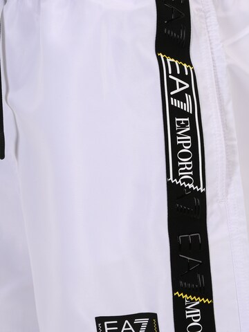 EA7 Emporio ArmaniKupaće hlače - bijela boja
