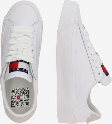 Sneaker bassa di Tommy Jeans in bianco