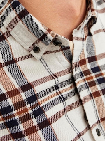 Regular fit Camicia 'JJECLASSIC' di JACK & JONES in beige