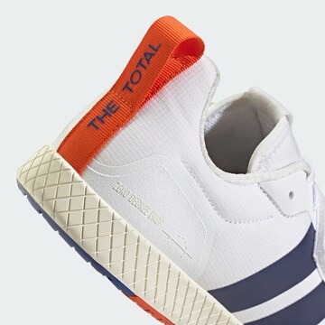 ADIDAS PERFORMANCE - Calzado deportivo 'Total' en blanco
